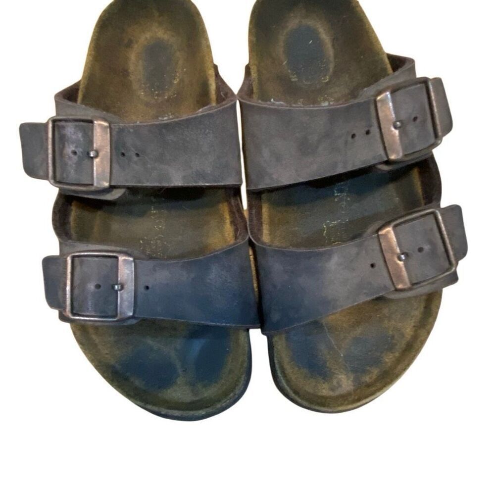 Birkenstock kids 8” footbed size EU 32 and size 13.5 kids Arizona style